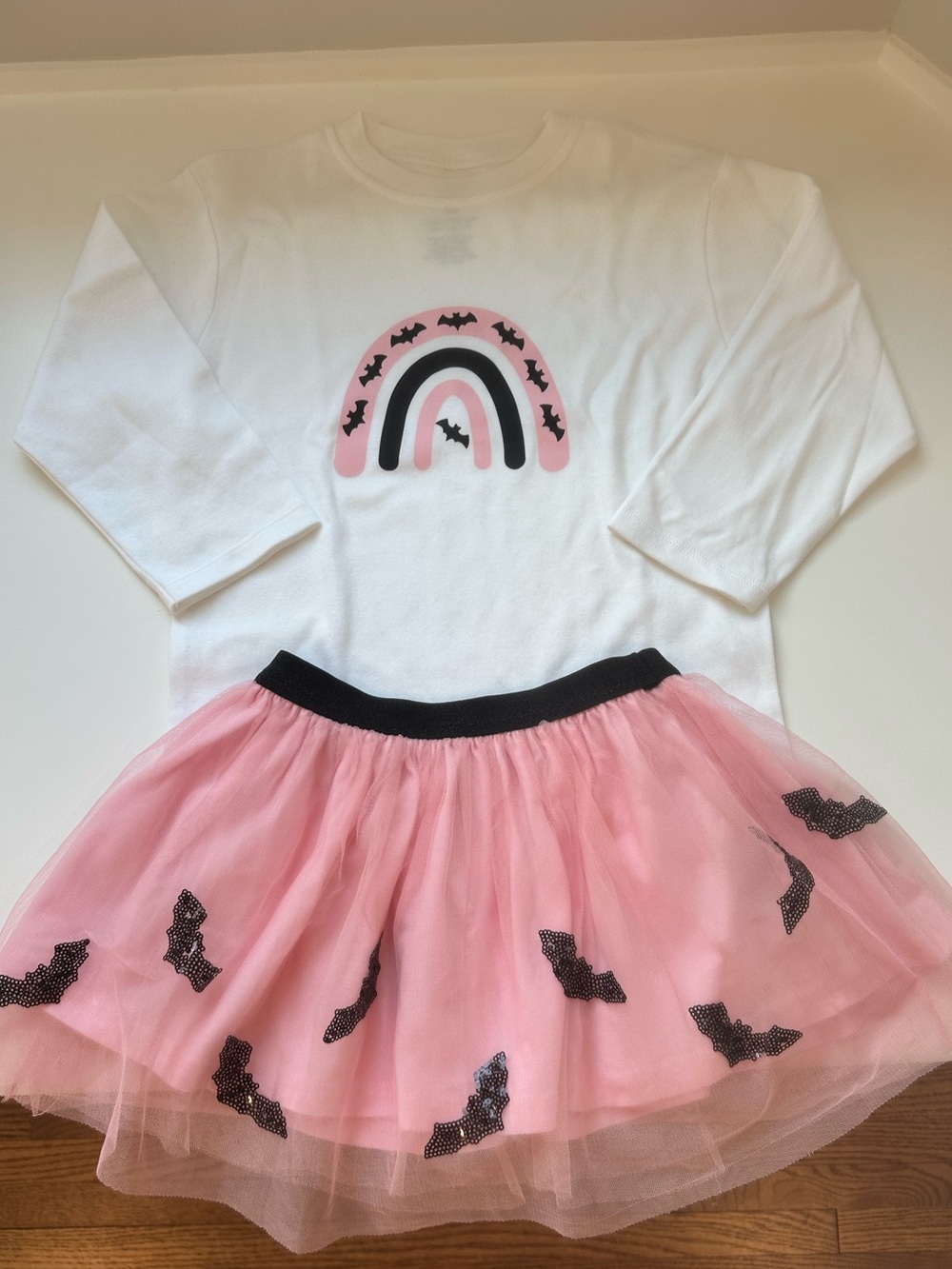 Sweet Wink Halloween Sparkly Bat Tutu/Shirt Set Girls Size 5/6 Like New!